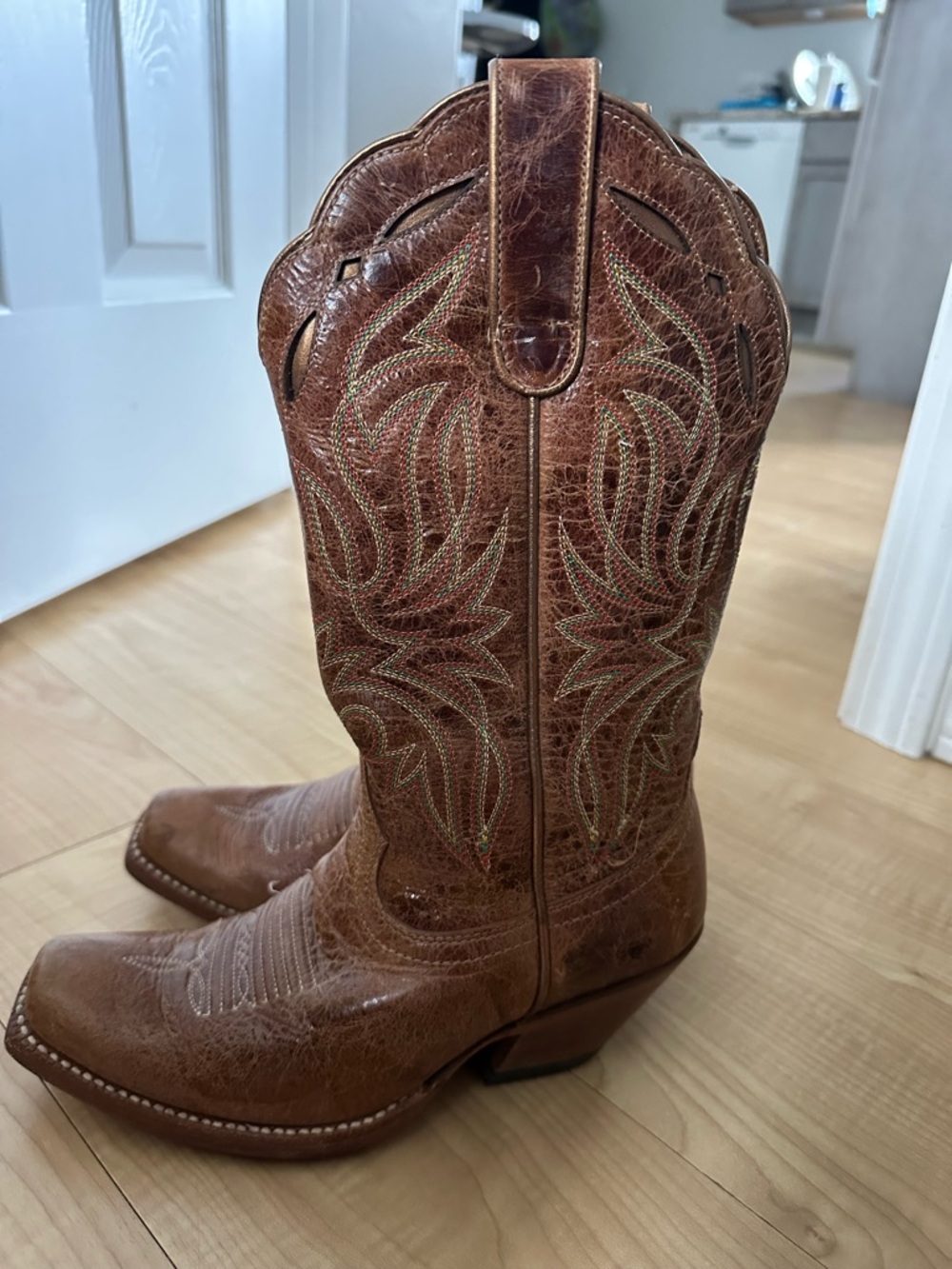 Ariat Brown Leather Embroidered Western Heeled Boots
